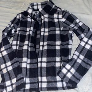 Black & White Fleece w/ Pockets - Size M
